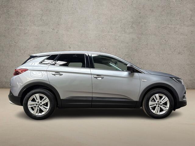 Opel Grandland X 1.2 Turbo Sport (APPLE CARPLAY, GROOT NAVI, CLIMATE, LEDER, TREKHAAK, KEYLESS, SPORTSTOELEN, GETINT GLAS, ELEK ACHTERKLEP, NIEUWSTAAT)