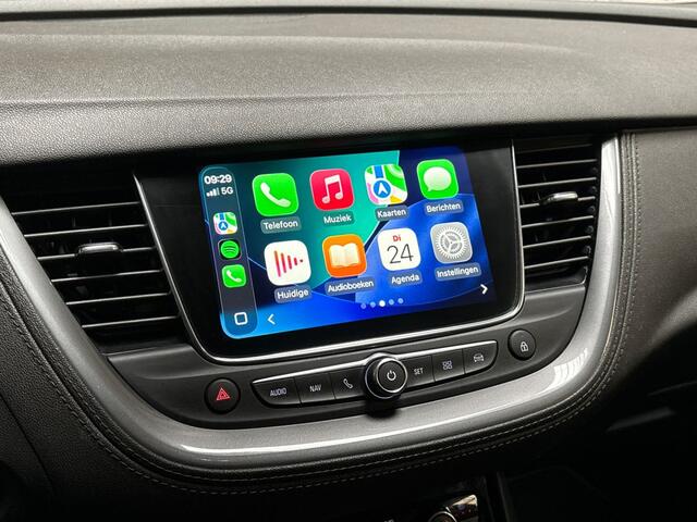 Opel Grandland X 1.2 Turbo Sport (APPLE CARPLAY, GROOT NAVI, CLIMATE, STUUR/STOELVERWARMING, KEYLESS, CAMERA, SPORTSTOELEN, GETINT GLAS, ELEK ACHTERKLEP, NIEUWE APK, NIEUWSTAAT)