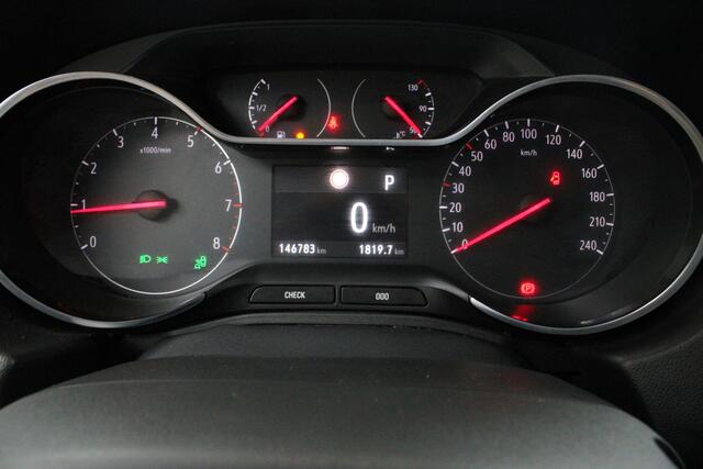 Opel Grandland X 1.2 Turbo Business Elegance | automaat | afn. trekhaak | leder | elektr. achterklep | gekoelde en verwarmde stoelen | dode hoek | carplay | climate | pdc v/a + camera | bluetooth |