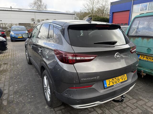 Opel Grandland X BWJ 2020 1.2 130 PK Turbo Business Executive NIEUW BINNEN !!
