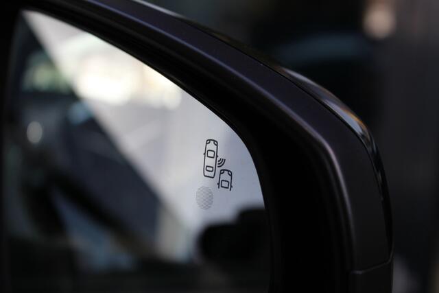 Opel Grandland X 1.6 Turbo Hybrid Innovation | Stoelverwarming - Verkoeling | Panoramadak | Leder | Rondomzicht camera