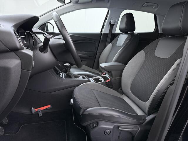 Opel Grandland X T131PK Trekhaak AGR Navi Apple Carplay Android 1/2 Leer Cruise Control Pdc ECC Ergocomfort Stoel Business Executive Lmv Privacy Glas Led DAB+ Regen-Lichtsensor Lane Assist 1.400KG Trekgewicht 1e Eigenaar Origineel Nederlandse Auto ¤ 34.000