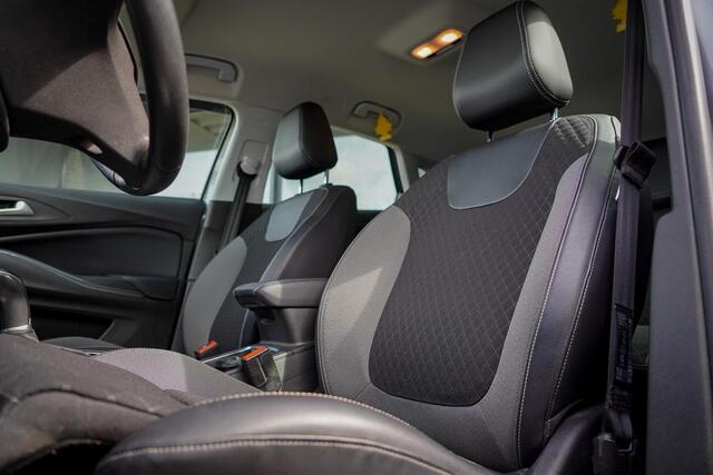 Opel Grandland X 1.2 Turbo Innovation Aut / Trekhaak / Carplay / Navi