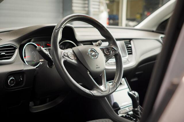 Opel Grandland X 1.2 Turbo Innovation Aut / Trekhaak / Carplay / Navi