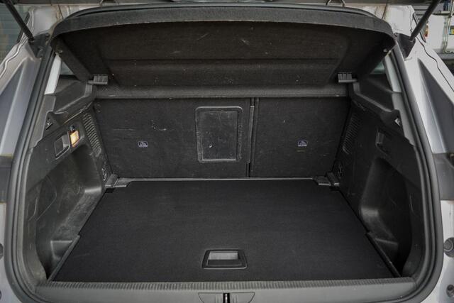 Opel Grandland X 1.2 Turbo Innovation Aut / Trekhaak / Carplay / Navi