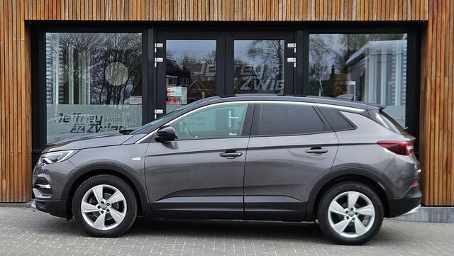Opel Grandland X 1.2 Turbo Business Executive stoel/stuur verwarming. automaat. achteruitrijcamera. nieuwe riem.
