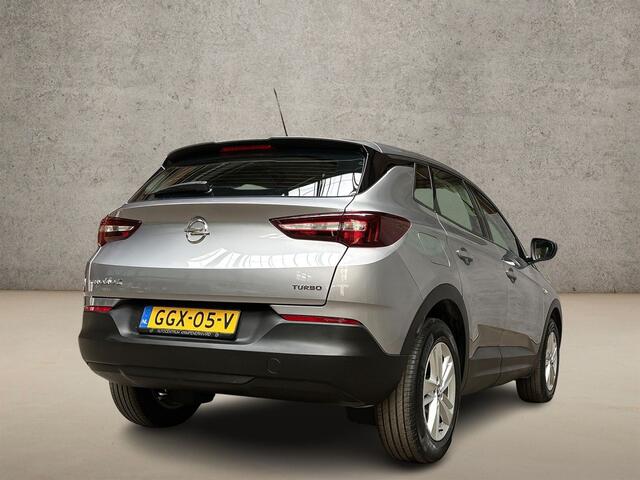 Opel Grandland X 1.2 Turbo Sport (APPLE CARPLAY, NAVIGATIE, CRUISE, SPORTSTOELEN, ARMSTEUN, LM VELGEN, NIEUWE APK, NIEUWSTAAT)