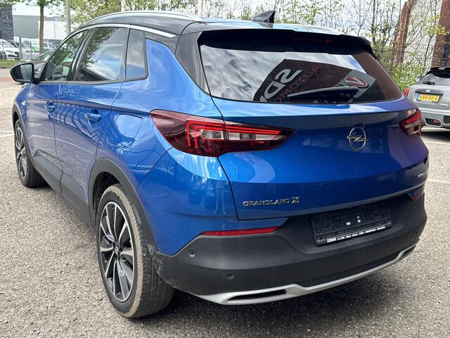 Opel Grandland X 1.6 Turbo Hybrid4 Ultimate // NAVI // CAMERA V+A // APPLE CARPLAY + ANDROID AUTO // STOEL VERWARMING + VERKOELING // ELEK. ACHTERKLEP //