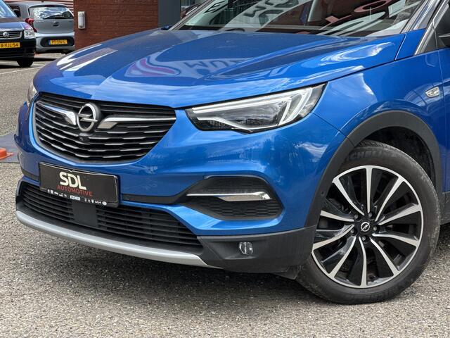 Opel Grandland X 1.6 Turbo Hybrid4 Ultimate // NAVI // CAMERA V+A // APPLE CARPLAY + ANDROID AUTO // STOEL VERWARMING + VERKOELING // ELEK. ACHTERKLEP //