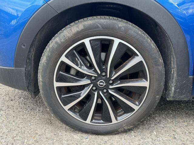 Opel Grandland X 1.6 Turbo Hybrid4 Ultimate // NAVI // CAMERA V+A // APPLE CARPLAY + ANDROID AUTO // STOEL VERWARMING + VERKOELING // ELEK. ACHTERKLEP //