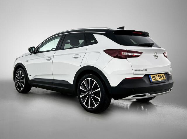 Opel Grandland X 1.6 Hybrid Ultimate 300PK Automaat | Elektrische Stoel | Elektrische Klep | Lederen Bekleding | Adaptieve Cruise Control | Navigatie | Climate Control | Stoelverwarming/Verkoeling | Dodehoekdetectie | 19"LMV | Camera Voor + Achter | Apple Carplay/Android 