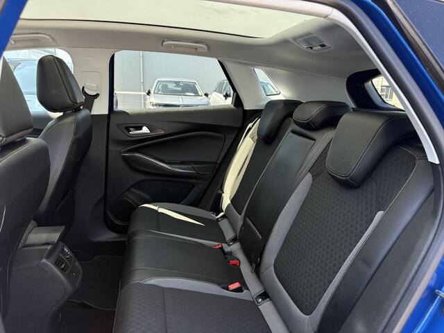 Opel Grandland X Innovation+ 1.2 Turbo 130pk | PANODAK | KEYLESS | UNIEKE KM STAND! | 1e EIGENAAR | NAVI | CLIMATE CONTROL | ISOFIX |