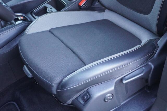 Opel Grandland X 1.2 Turbo 120 Jaar Edition / Trekhaak / Camera / LED / Navigatie