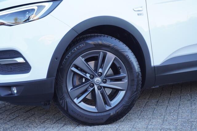 Opel Grandland X 1.2 Turbo 120 Jaar Edition / Trekhaak / Camera / LED / Navigatie