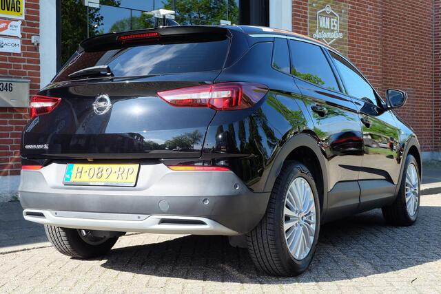 Opel Grandland X 1.2 Turbo Innovation / Dealeronderhouden / NL'se auto / Camera