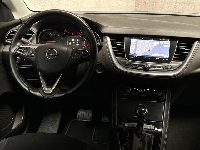 Opel Grandland X 1.2 Turbo Innovation Automaat (APPLE CARPLAY, GROOT NAVI, CLIMATE, CAMERA, KEYLESS, LEDER, SPORTSTOELEN, GETINT GLAS, TREKHAAK, NIEUWE APK, NIEUWSTAAT)