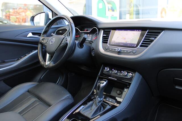 Opel Grandland X 1.2 Turbo Innovation | Trekhaak | BLIS | Panoramadak | Stoelverwarming/koeling | Origin NL