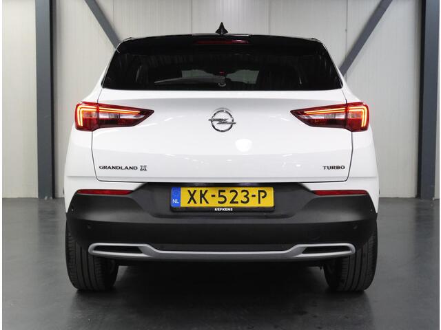 Opel Grandland X 130PK Innovation | 1ste eigenaar | AppleCarPlay/AndroidAuto | Winterpakket | Camera | Cruise Control | Climate Control | Electrische klep | Dodehoekdetectie | AUTOMAAT | Navigatie | Stoel/StuurVerwarming | Isofix | Privacy Glass |
