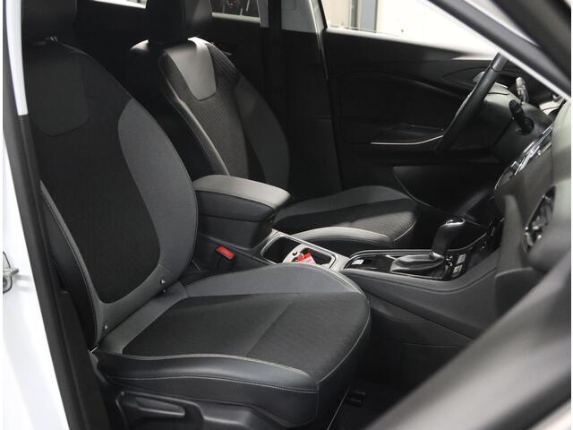 Opel Grandland X 130PK Innovation | 1ste eigenaar | AppleCarPlay/AndroidAuto | Winterpakket | Camera | Cruise Control | Climate Control | Electrische klep | Dodehoekdetectie | AUTOMAAT | Navigatie | Stoel/StuurVerwarming | Isofix | Privacy Glass |