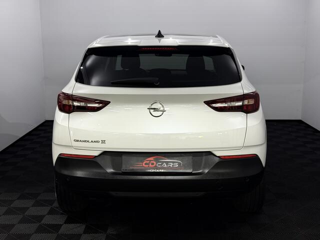 Opel Grandland X 1.2 Turbo Edition Panoramadak, Parkeersensoren, Navi, Cruise control, A start stop, Rijstrok correctie, A start stop