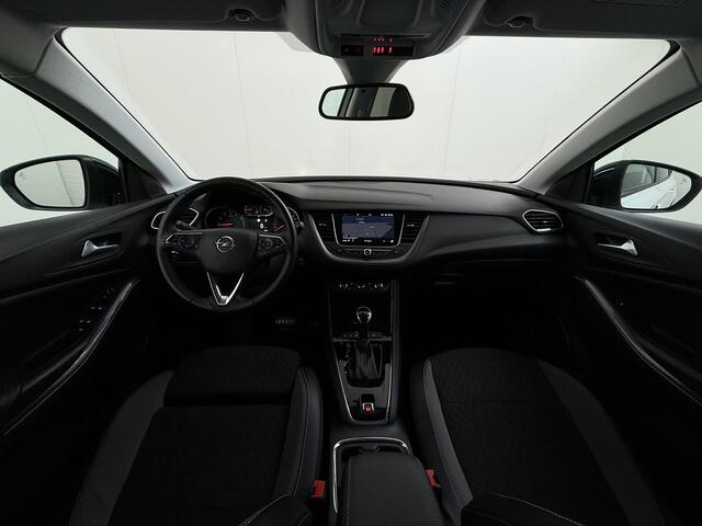 Opel Grandland X T 131PK Automaat Trekhaak Navi Camera Ecc Apple Carplay Android Auto Pdc Business Executive Elek.Achterklep Bi-Coulour AGR-Comfort Stoel Lane Assist Isofix Lmv Zwart Dak Keyless Origineel Nederlandse Auto