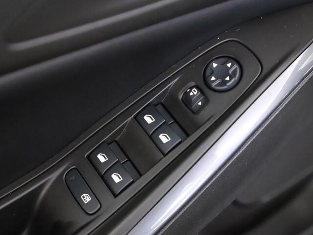 Opel Grandland X 1.6 Turbo Innovation ECC/Navi/Cruise/Carplay /Stoel en stuurverwarming/lane assist/Standkachel