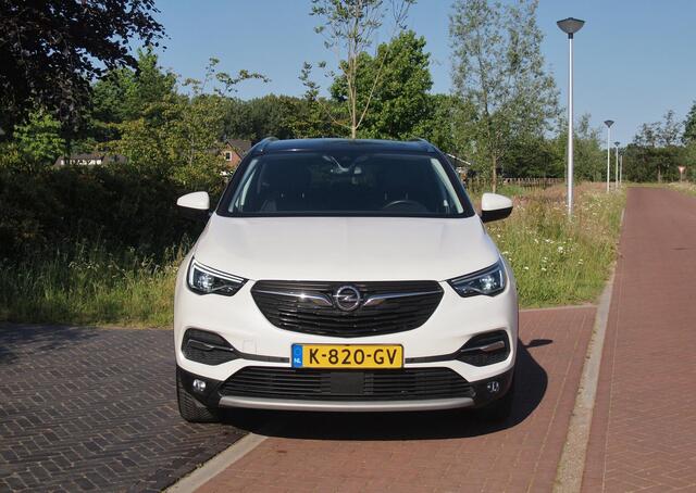 Opel Grandland X 1.2 Turbo Ultimate | Apple Carplay | Cruise Control | Parkeersensoren | Leder-pakket |