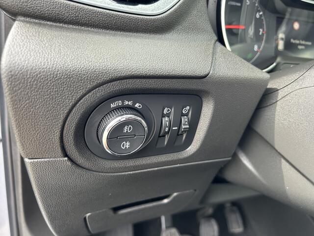 Opel Grandland X 1.2 Turbo Innovation PANOdak CarPlay Nette staat!