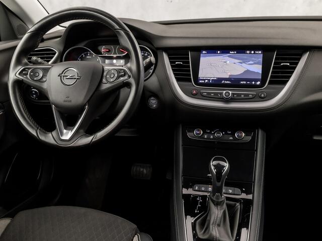 Opel Grandland X 1.2 Turbo Innovation Automaat (APPLE CARPLAY, GROOT NAVI, CLIMATE, SPORTSTOELEN, GETINT GLAS, KEYLESS, ELEK ACHTERKLEP, NIEUWSTAAT)