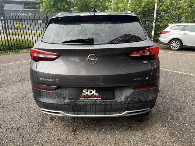 Opel Grandland X 1.6 Turbo Hybrid4 Ultimate 300PK!! // AFN. TREKHAAK // 360 CAMERA // STOELVERKOELING-VERWARMING // ELEK. KLEP // DODEHOEK // NAVI+CARPLAY // KEYLESS //