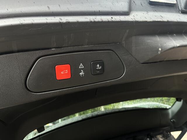 Opel Grandland X 1.6 Turbo Hybrid4 Ultimate 300PK!! // AFN. TREKHAAK // 360 CAMERA // STOELVERKOELING-VERWARMING // ELEK. KLEP // DODEHOEK // NAVI+CARPLAY // KEYLESS //