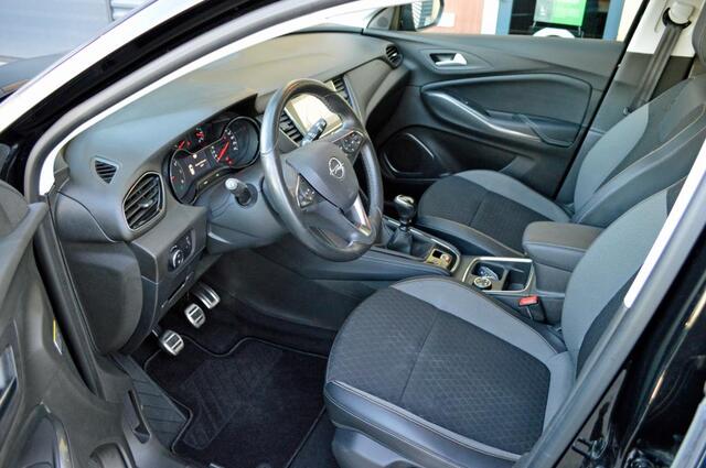 Opel Grandland X 1.2 Turbo Ultimate 131 PK, Navi, a-camera, trekhaak, winterpakket