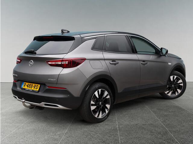 Opel Grandland X Ultimate 1.6 Turbo Hybrid 225pk | NAVI | TREKHAAK | LEDER | CAMERA | STOELVERW. |