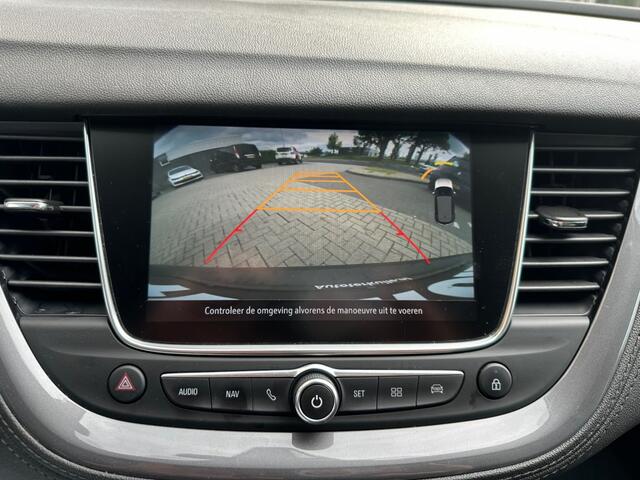 Opel Grandland X 1.2 Turbo Business Executive / Dealer ond.