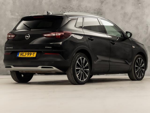 Opel Grandland X 1.6 Turbo Hybrid Innovation 229Pk Automaat (APPLE CARPLAY, GROOT NAVI, CAMERA, GETINT GLAS, SPORTSTOELEN, LEDER, KEYLESS, ELEK ACHTERKLEP, NIEUWSTAAT)