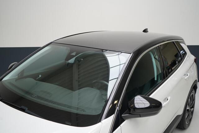 Opel Grandland X 1.6 Turbo Hybrid Business Elegance | Blind-Spot | 360 camera | Stoelverwarming | Sportstoelen | Trekhaak | Carplay