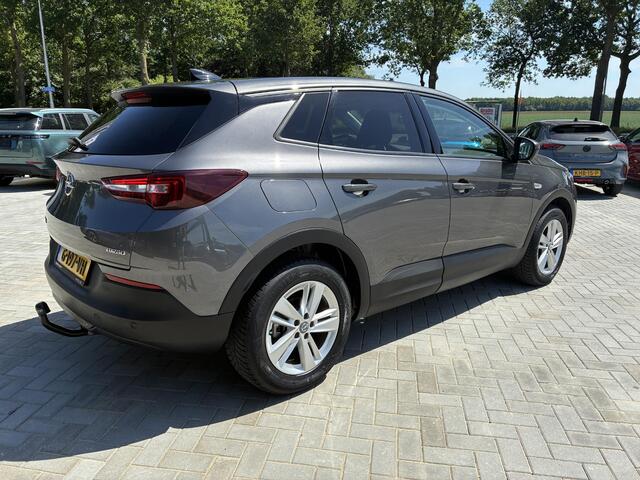 Opel Grandland X 1.2 Turbo 130Pk Online Edition | Climate control | Stoel, Stuur & Achterbank verwarming | Navigatie | Parkpilot | Cruise control | LM-Velgen | Trekhaak