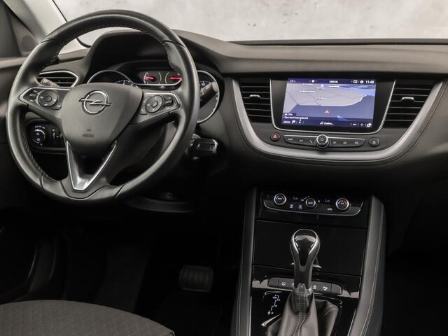 Opel Grandland X 1.2 Turbo Sport Automaat (APPLE CARPLAY, GROOT NAVI, CAMERA, LEDER, SPORTSTOELEN, GETINT GLAS, CRUISE, NIEUWSTAAT)