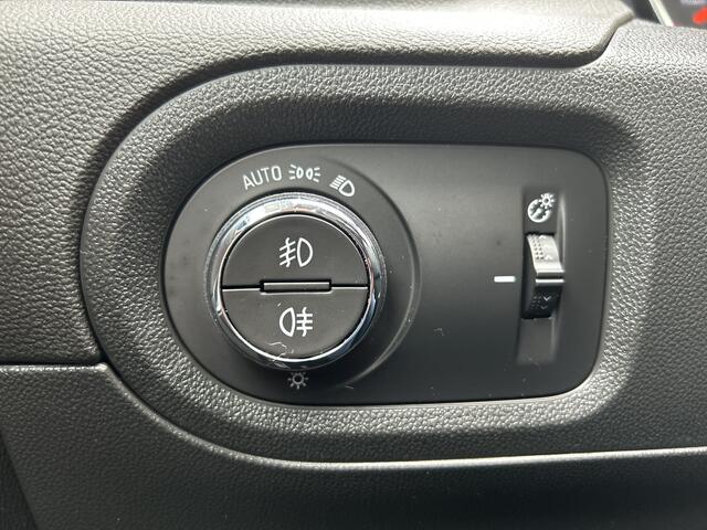 Opel Grandland X 1.6 Turbo Hybrid4 Ultimate | Automaat | Leder | Stoelverwarming | Lage kmstand | Camera |