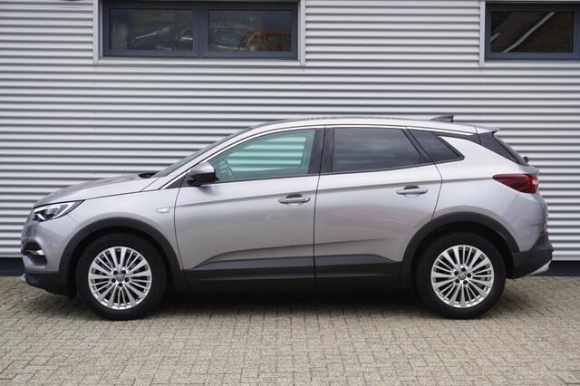 Opel Grandland X 1.2 Turbo Business Executive / 1e eig. / Pano / Trekhaak / LED / AGR-stoelen / Camera