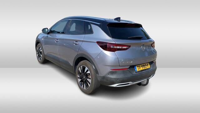 Opel Grandland X 1.2 Turbo Innovation / Trekhaak / Camera / Leder / Keyless / 18'' / CarPlay / Stoelventilatie+Verwarming / Stuurverwarming / DAB / Cruise Control
