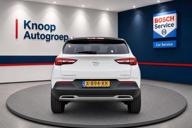 Opel Grandland X 1.6 Turbo Hybrid4 Ultimate | Camera | ACC | Navi | Elektrische achterklep | Clima | Stoelverwarming | Lm velgen | ( Vestiging - Vianen, 0347-371248 )