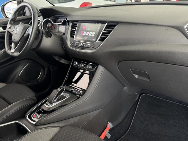 Opel Grandland X 1.6 Turbo Hybrid4 Ultimate | Camera | ACC | Navi | Elektrische achterklep | Clima | Stoelverwarming | Lm velgen | ( Vestiging - Vianen, 0347-371248 )