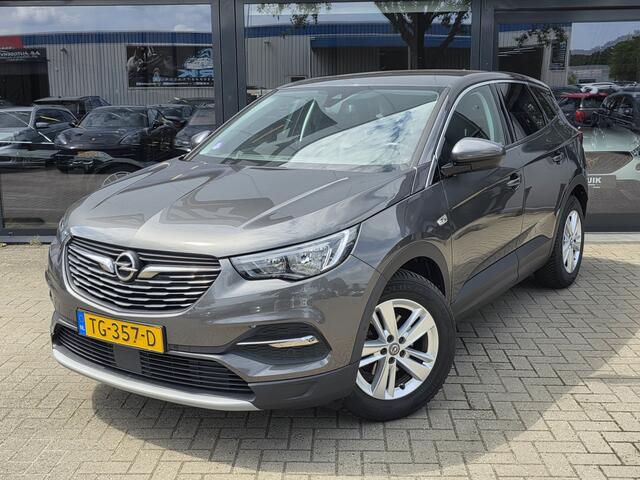 Opel Grandland X 1.2 Turbo Business Executive