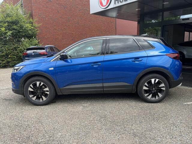 Opel Grandland X 1.2 Turbo Business Elegance // ELEK. ACHTERKLEP // KEYLESS // FULL LED // CAMERA // NAVI+CARPLAY //