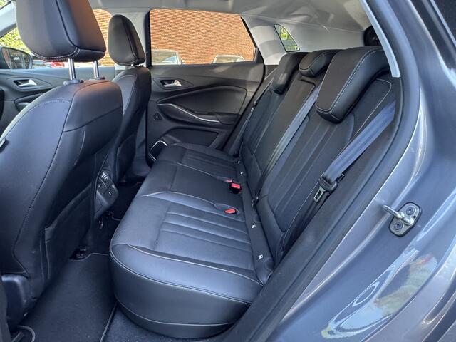Opel Grandland X 1.6 Turbo Hybrid4 Ultimate // TREKHAAK // NAVI // ADAPTIVE CRUISE // CLIMA // CAMERA // MEMORY SEATS // DAB RADIO //
