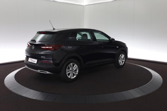Opel Grandland X 1.2 Turbo Elegance
