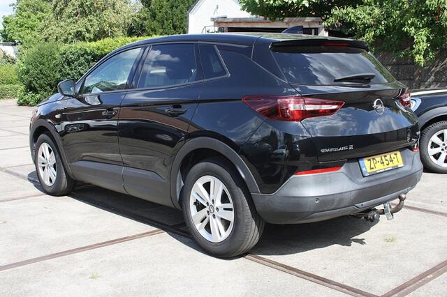 Opel Grandland X 1.2 Turbo Business+ / NAP / Airco / Cruise / Trekhaak