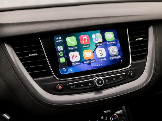 Opel Grandland X 1.2 Turbo Sport (APPLE CARPLAY, GROOT NAVI, CLIMATE, LEDER, CAMERA, SPORTSTOELEN, GETINT GLAS, CRUISE, NIEUWSTAAT)