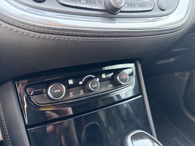 Opel Grandland X BWJ 2020 1.2 131 PKTurbo Business Executive AUTOMAAT | TREKHAAK | CLIMA | CRUISE | CARPLAY | COMFORT STOEL